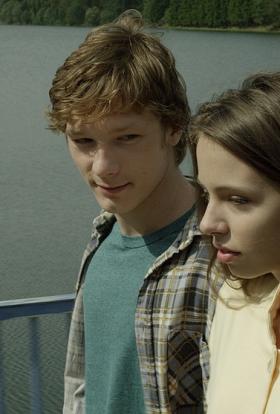 Valami, ami jobb, mint a halál (2011) online film magyarul